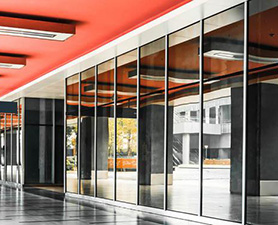 Janelas acústicas no aeroporto